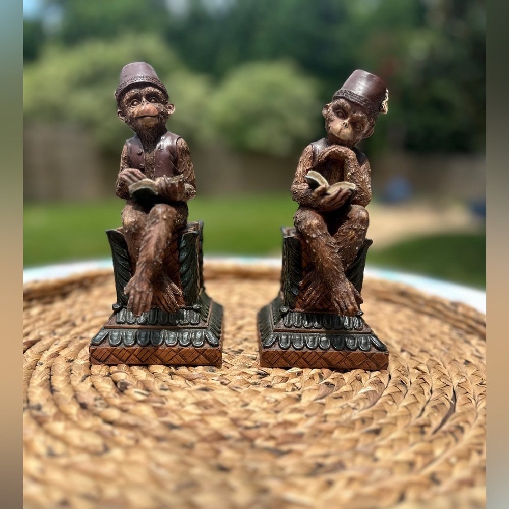 SOLD Mark Roberts Monkey Bookends With Fez Hats -
📚🐒